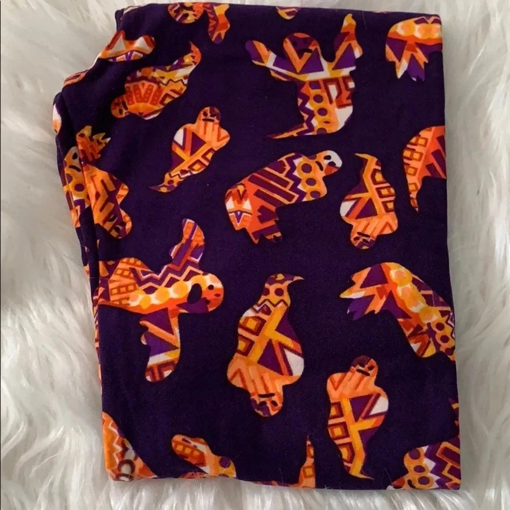 FINAL PRICE ⭐️ Lularoe Halloween ghosts leggings L/XL